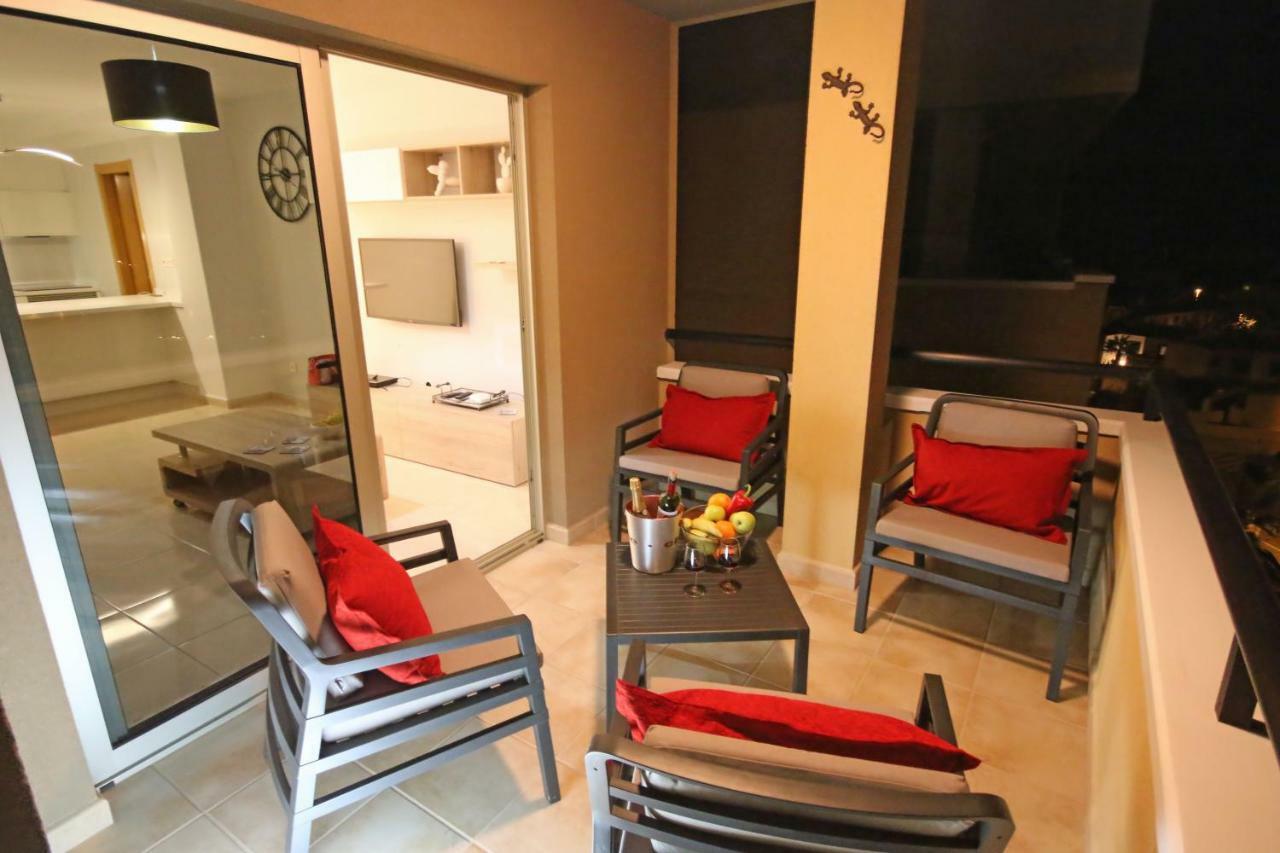 דירות אל מדאנו La Perla By Rentmedano Superb Luxury Duplex, Private Roof Terrace, Ocean View, Pool, Wifi And Parking מראה חיצוני תמונה